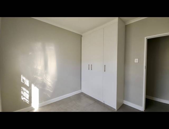 2 BEDROOM APARTMENT TO LET IN TOWNSEND ESTATE